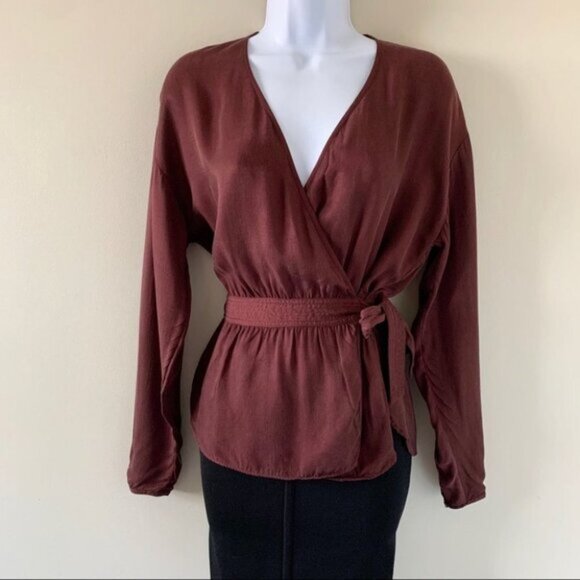 Wilfred Aritzia Anemone Blouse Wrap Tie Up Belted V-neck Truffle Maroon Size XS - Picture 4 of 16